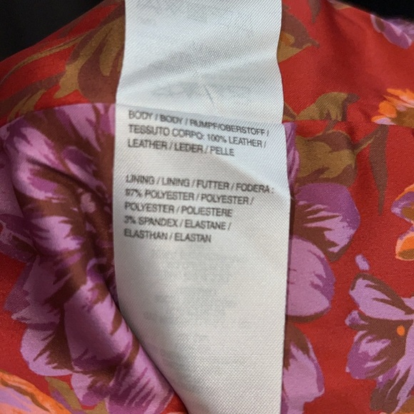 Butterscotch leather jacket. Snap button up - Picture 8 of 10